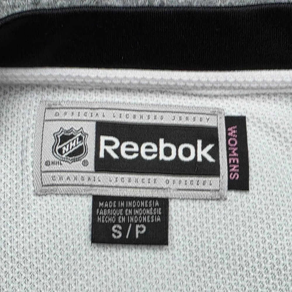Patrick Kane Chicago Blackhawks Reebok Jersey Women Small 2013 Stanley Cup Champ - Picture 4 of 11